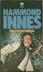 Hammond Innes- The Trojan horse - Engelse pocket thriller, Boeken, Zo goed als nieuw, Ophalen