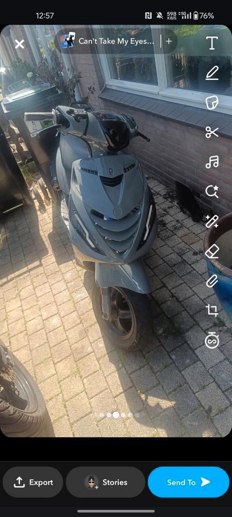 Zip 125cc brom, Fietsen en Brommers, Scooters | Piaggio, Ophalen