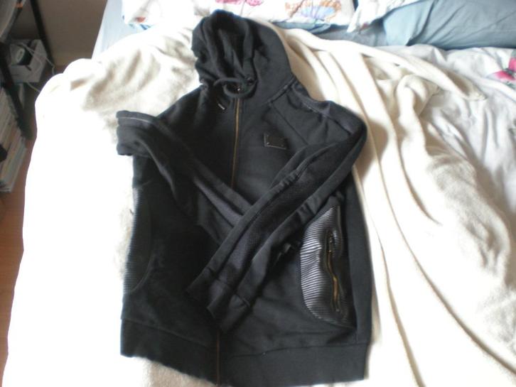 Zwart trainingsjack met capuchon. Merk Supply & Demand.Mt L, Kleding | Heren, Sportkleding, Gedragen, Algemeen, Maat 52/54 (L)