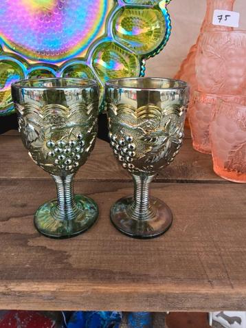 Vintage groene Carnival Glass shotglaasjes (set van 2) beschikbaar voor biedingen