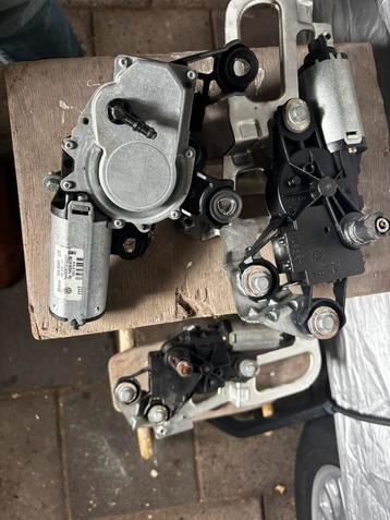 ruitenwissers achterzijde  motor VW T5 Links en Rechts 2x beschikbaar voor biedingen