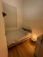 Tweepersoonsbed IKEA 160x200 nog geen jaar oud, Huis en Inrichting, Slaapkamer | Bedden, Ophalen, Tweepersoons, Zo goed als nieuw