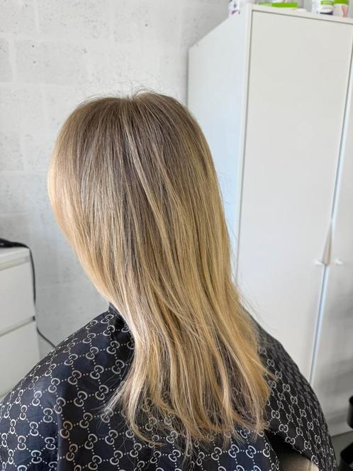 Kapper en colorist voor u, Diensten en Vakmensen, Kappers en Thuiskappers, Knippen, Verven of Highlights