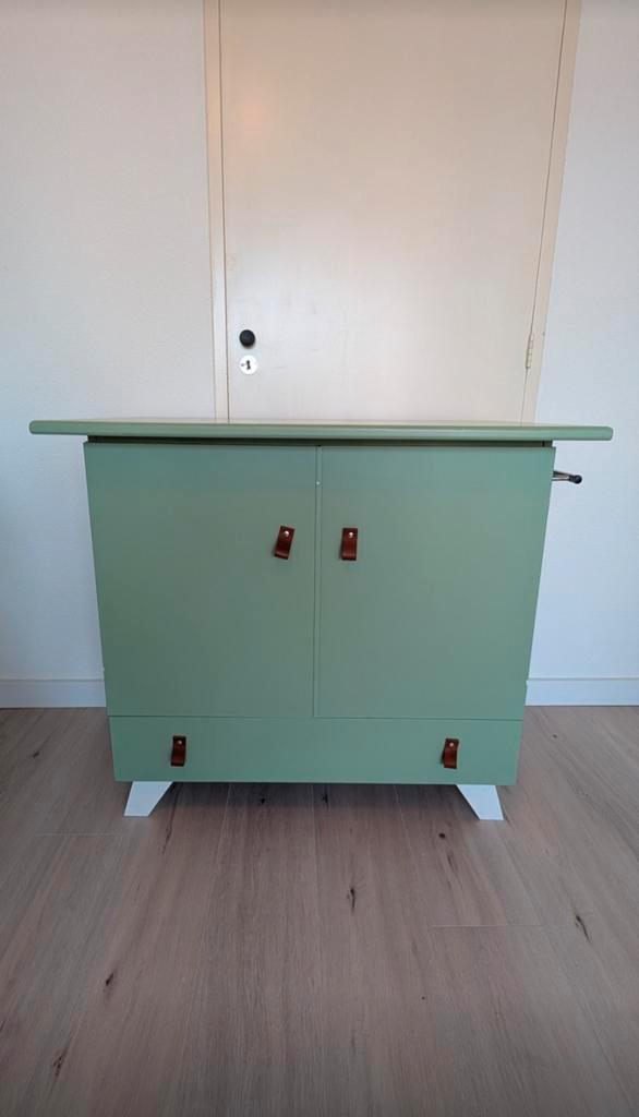 Prachtige vintage commode, Kinderen en Baby's, Kinderkamer | Commodes en Kasten, Gebruikt, 90 tot 105 cm, 100 cm of meer, 50 tot 70 cm
