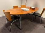 Ovale tafel 210 x 120, Huis en Inrichting, Tafels | Eettafels, Ophalen of Verzenden, Zo goed als nieuw