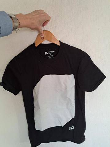  Illuminated Apparel - Glow In the dark shirt - Maat S beschikbaar voor biedingen