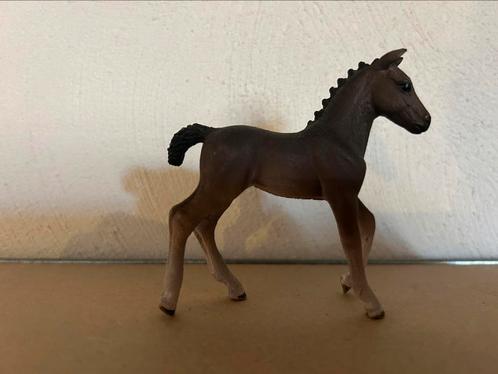 Schleich hannoveraan veulen (#80), Verzamelen, Dierenverzamelingen, Zo goed als nieuw, Beeldje of Figuurtje, Paard, Ophalen of Verzenden