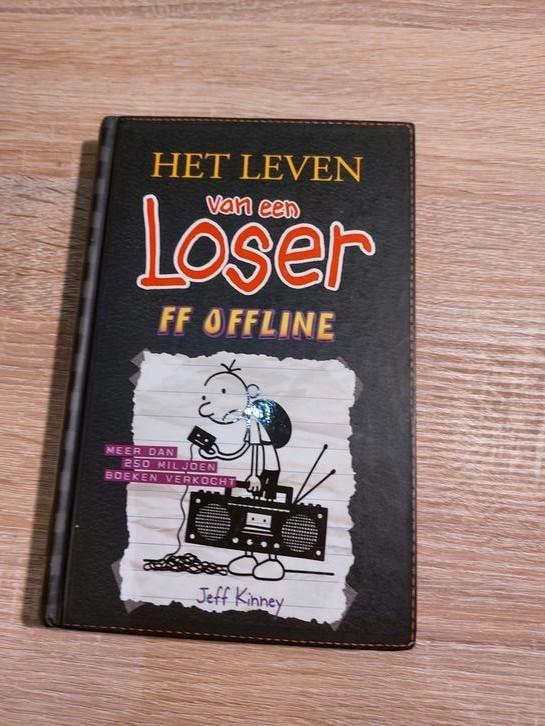 Jeff Kinney - Ff offline, Boeken, Kinderboeken | Jeugd | 10 tot 12 jaar, Zo goed als nieuw, Ophalen of Verzenden