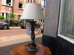 Tafellamp, met houten voet, en grote fitting, grijs., Zo goed als nieuw, 50 tot 75 cm, Steen, Hout, Ophalen