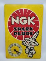 NGK Spark plugs reclame bord met klok, Reclamebord, Gebruikt, Ophalen of Verzenden