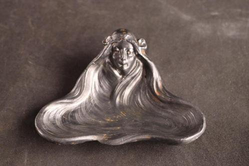 Kleine Art Nouveau vide poche, Antiek en Kunst, Antiek | Tin, Ophalen of Verzenden