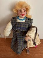 Handgemaakt poppenhuispopje pop popje poppenhuis, Ophalen of Verzenden, Zo goed als nieuw, Popje