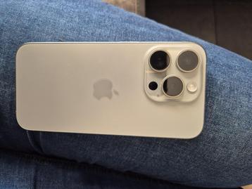 Iphone 15 pro nieuw staat! beschikbaar voor biedingen
