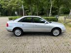 Audi A4 1.6. Dealeronderhouden. 2e eigenaar, Voorwielaandrijving, Stof, 4 cilinders, Handgeschakeld