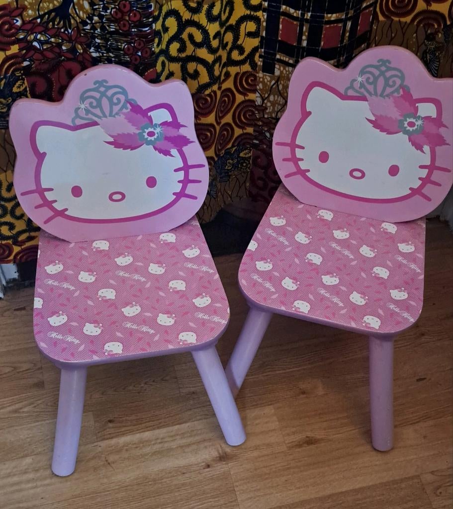 Leuke Hello Kitty Stoeltjes - Kinderkamer, Ophalen, Gebruikt, Onbekend, Onbekend