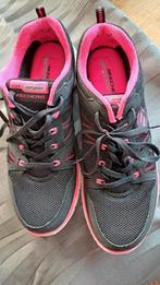 Skechers zwart mt 41, Kleding | Dames, Schoenen, Zo goed als nieuw, Skechers, Sneakers of Gympen, Zwart