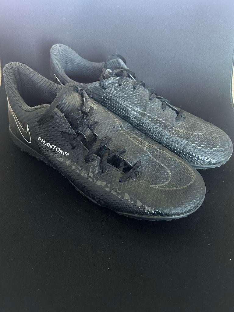 Zwarte Nike Voetbalschoenen Kunstgras - Maat 41, Ophalen of Verzenden, Gedragen, Sportschoenen, Zwart