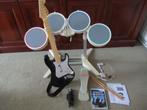 Nintendo Wii ROCK BAND bundel (spel / mic / drums / gitaar), Spelcomputers en Games, Games | Nintendo Wii, Ophalen, Muziek, Gebruikt