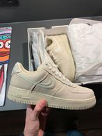 Stussy Nike Air Force 1 Fossil - Maat 42,5 - DS, Ophalen of Verzenden, Nieuw, Bruin, Sneakers of Gympen
