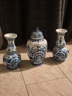 Oude Delfts Blauwe Vazen - Puntgaaf, Antiek en Kunst, Antiek | Vazen, Ophalen