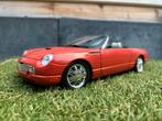 1:18: Ford Thunderbird James Bond 007 Die Another Day, Ophalen of Verzenden, Zo goed als nieuw