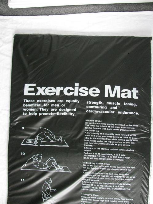 Fitnessmat met oefeningen / exercise mat, z.g.a.n., Sport en Fitness, Fitnessmaterialen, Zo goed als nieuw, Fitnessmat, Verzenden