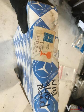 Mercedes W123 Koplampglas rond Nieuw  beschikbaar voor biedingen