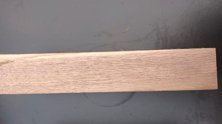 Walnoot blok nr 007. Circa 9 x 5 x 300 +, Hobby en Vrije tijd, Overige Hobby en Vrije tijd, Ophalen of Verzenden