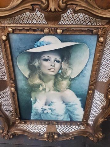 Vintage lady beschikbaar voor biedingen