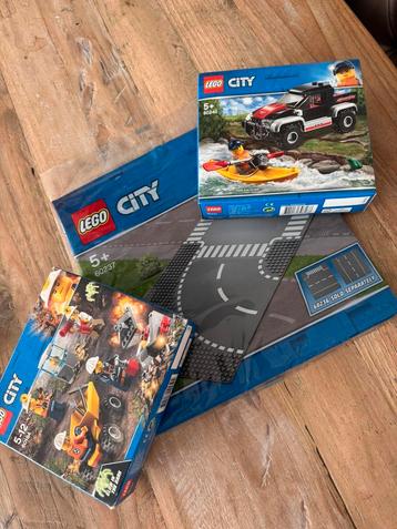 Setje nieuwe lego beschikbaar voor biedingen
