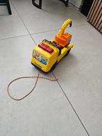 Baby / peuter speelgoed vrachtauto met hijskraan, Kinderen en Baby's, Speelgoed | Speelgoedvoertuigen, Ophalen of Verzenden, Zo goed als nieuw