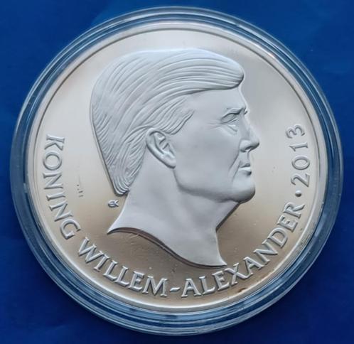 Penning Koning Willem-Alexander 2013, Postzegels en Munten, Penningen en Medailles, Overige materialen, Nederland, Verzenden