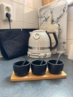 Saus kommetjes met lepel en houten plankje, Ophalen of Verzenden, Overige stijlen