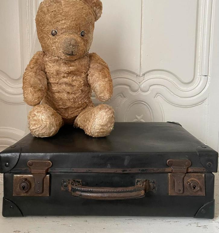 Brocante oude koffer donker blauw, Antiek en Kunst, Curiosa en Brocante, Verzenden