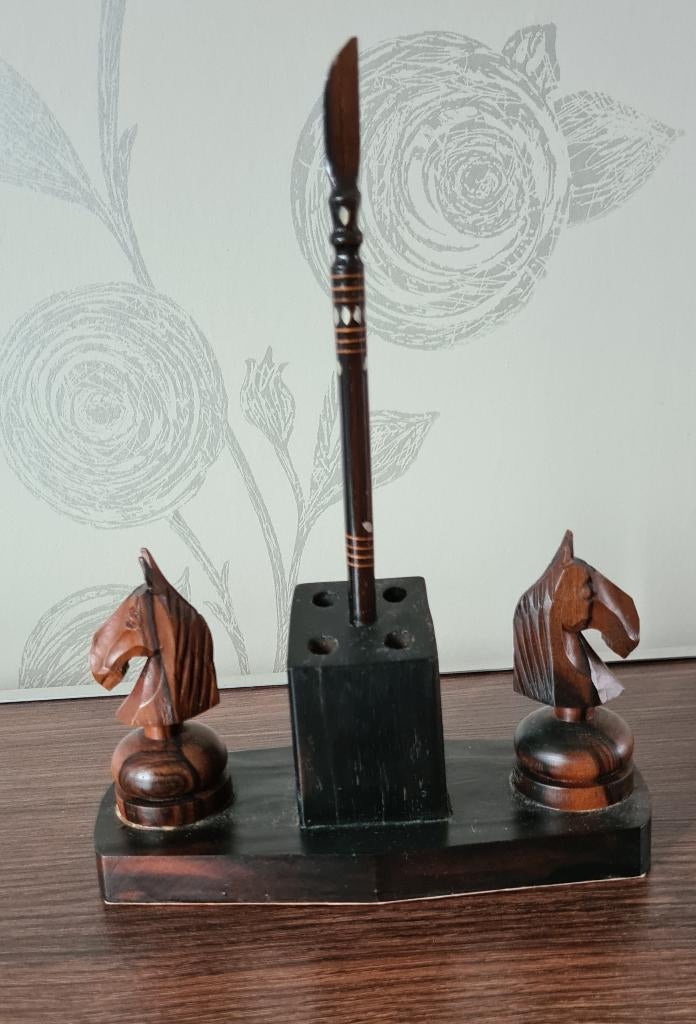 Filipijnse pennenbak, Ophalen of Verzenden, Gebruikt