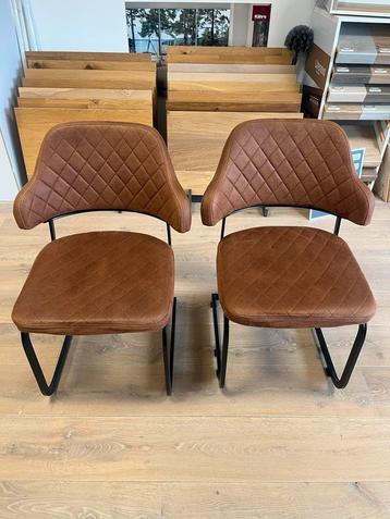 Mooie, comfortabele stoel - Zo goed als nieuw! beschikbaar voor biedingen