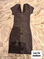Zwart jurkje, LUC-CE, maat M. is stretch. Perfect in orde. 1, Kleding | Dames, Ophalen of Verzenden, Nieuw, Zwart, Boven de knie