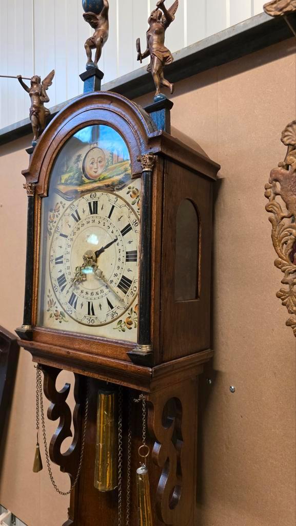 Vroeg antieke Friese staartklok, zon/maan mechaniek-datum, Antiek en Kunst, Antiek | Klokken, Ophalen