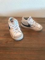 Nike schoenen maat 23,5., Ophalen of Verzenden, Zo goed als nieuw, Schoentjes