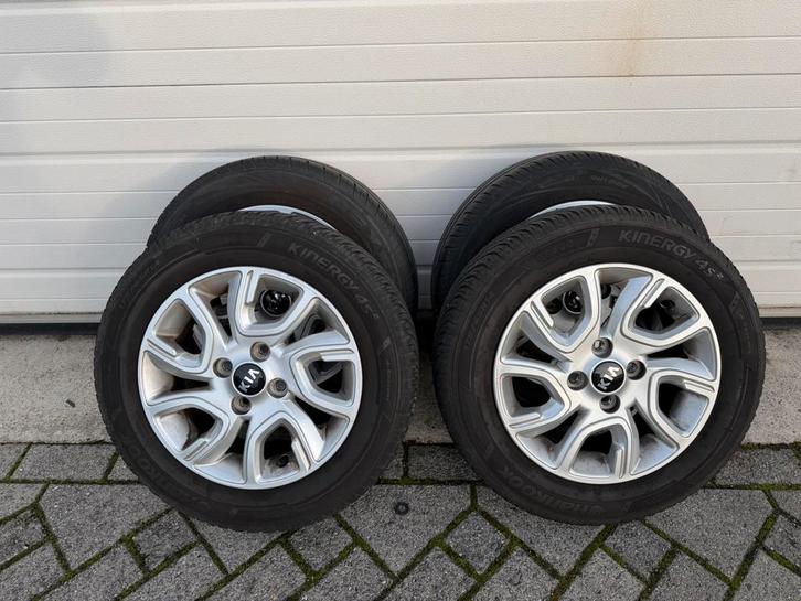Kia picanto aluminium velgenset met zeer goede banden!, Auto-onderdelen, Banden en Velgen, Banden en Velgen, All Season, 14 inch