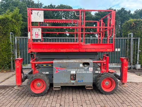 Skyjack SJ 6832 RT 12m schaarhoogwerker diesel 4x4, Zakelijke goederen, Machines en Bouw | Liften, Steigers en Ladders