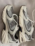 New Balance 530 bruin wit beige- nieuwe collectie maat 36, Verzenden, Zo goed als nieuw, Jongen of Meisje, Schoenen