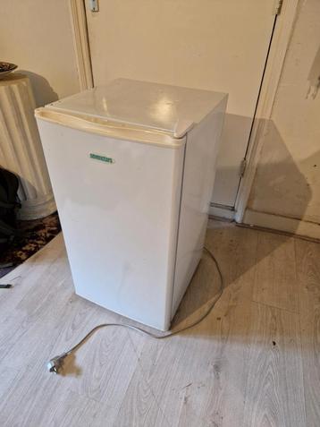 Koelkast tafelmodel A+ energielabel beschikbaar voor biedingen
