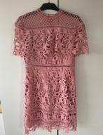 Chi Chi London dress, Maat 38/40 (M), Chi chi london, Ophalen of Verzenden, Zo goed als nieuw