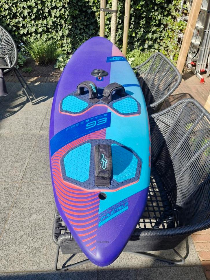 JP Freestyle PRO 93, Watersport en Boten, Windsurfen, Gebruikt, Plank, Ophalen