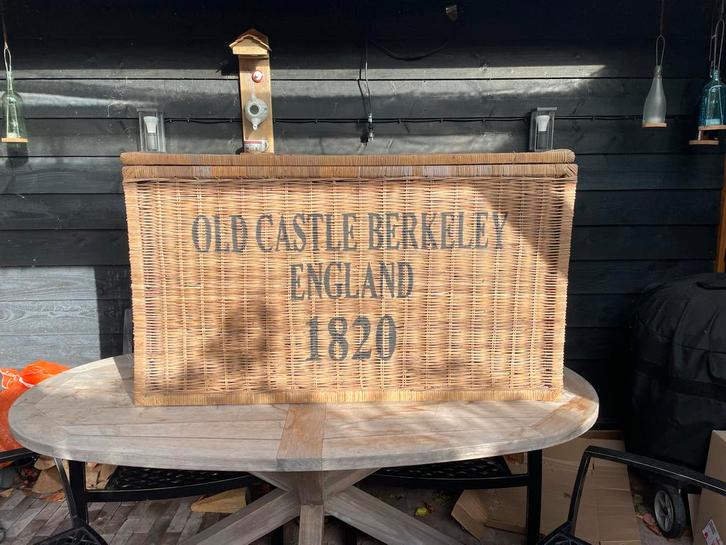 Grote rotan dekenkist/mand., Huis en Inrichting, Woonaccessoires | Schalen en Manden, Zo goed als nieuw, Mand, Rechthoekig, Overige materialen