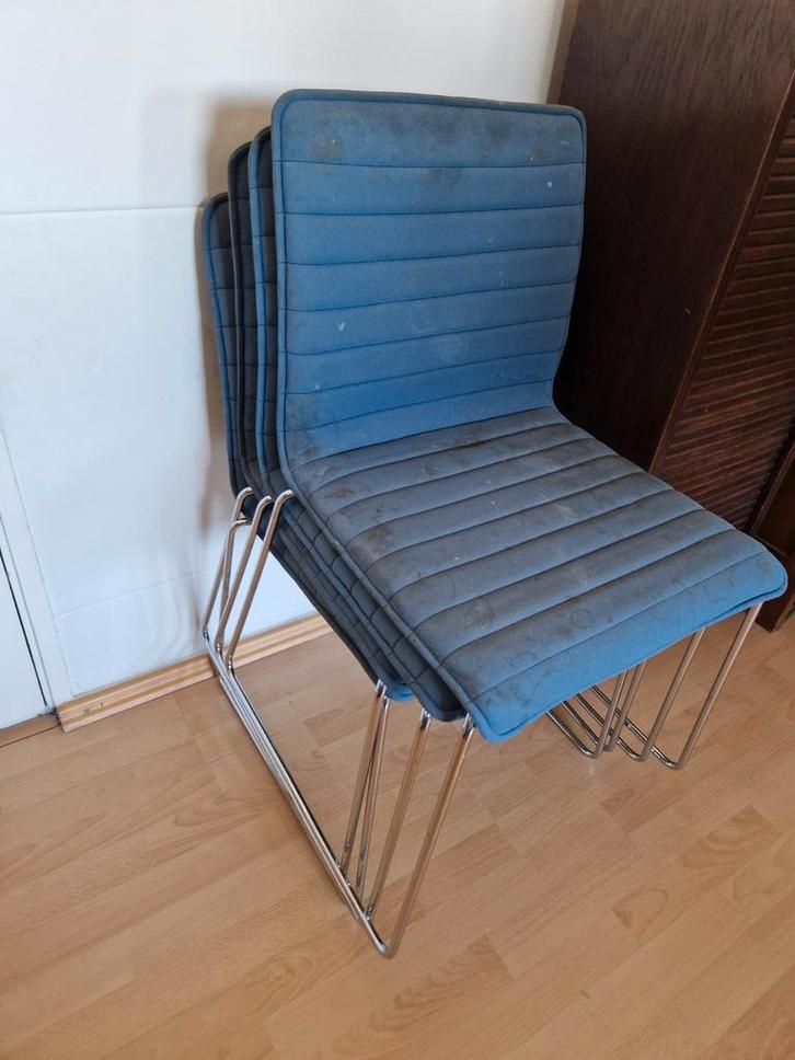 GRATIS 4 stoelen, Huis en Inrichting, Stoelen, Gebruikt, Vier, Blauw, Ophalen