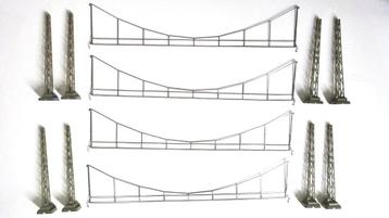 Marklin set 8 portaalmasten 7021 met 4x overspanning 7016 beschikbaar voor biedingen
