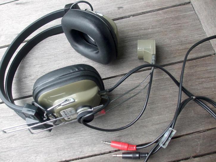 Sanyo Headphone / microphone, Audio, Tv en Foto, Koptelefoons, Gebruikt, Op oor (supra aural), Overige merken, Ophalen of Verzenden