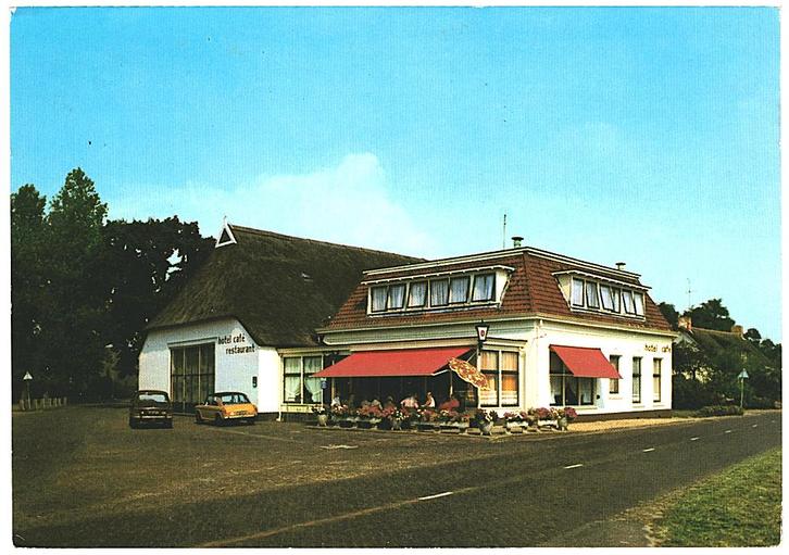 962844 Donderen 80+ Drenthe Hotel Hoving Gelopen, Verzamelen, Ansichtkaarten | Nederland, Gelopen, Drenthe, 1980 tot heden, Ophalen of Verzenden